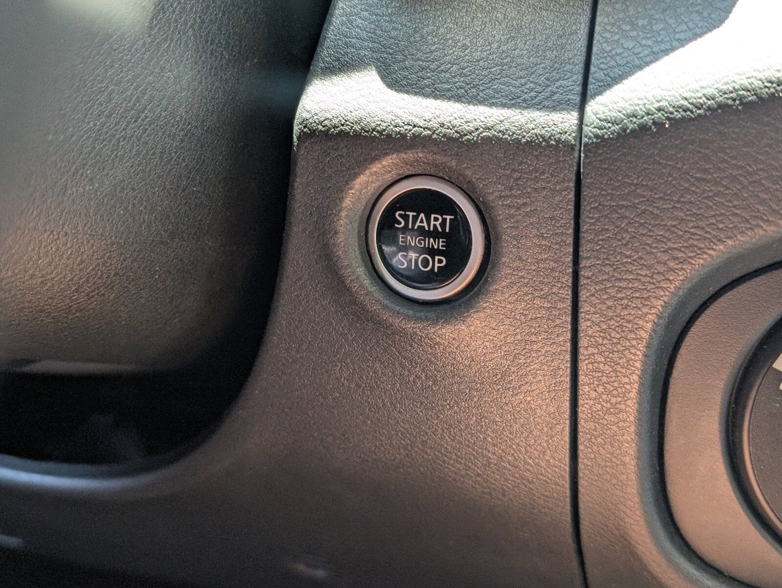 2023 Nissan Frontier Crew Cab SV