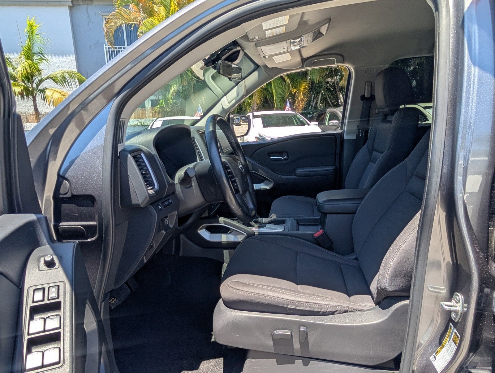 2023 Nissan Frontier Crew Cab SV