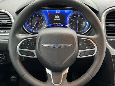 2022 Chrysler 300 Touring