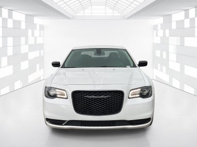 2022 Chrysler 300 Touring