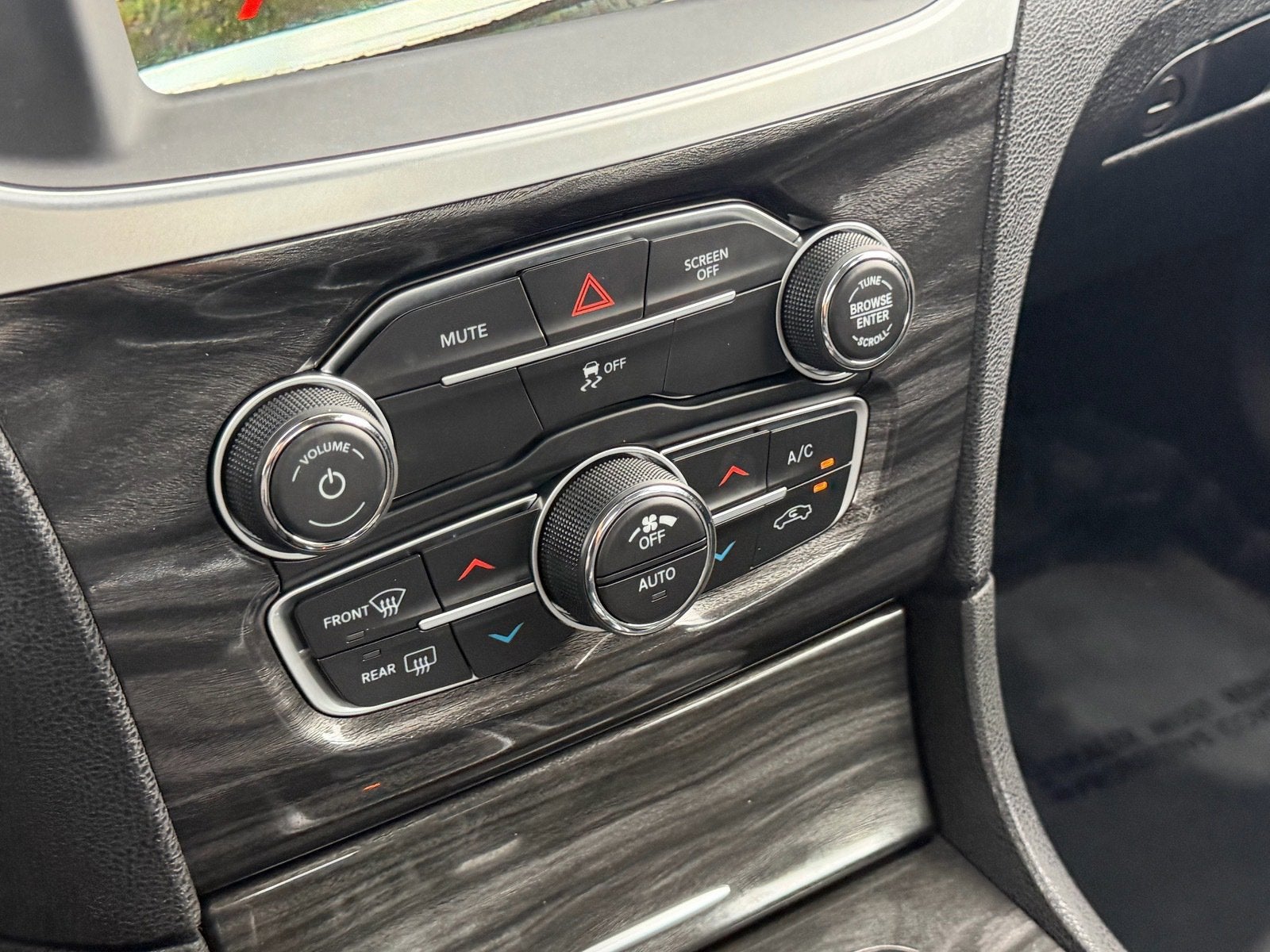 2022 Chrysler 300 Touring