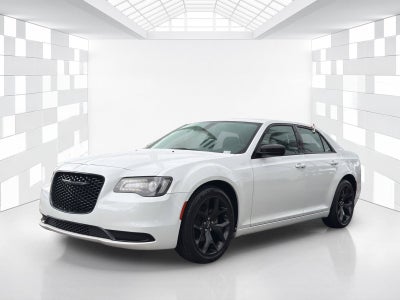 2022 Chrysler 300 Touring