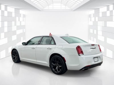 2022 Chrysler 300 Touring