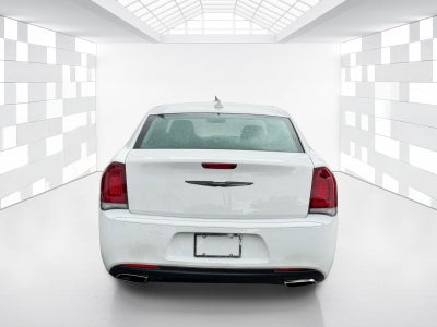 2022 Chrysler 300 Touring