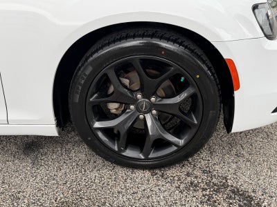 2022 Chrysler 300 Touring