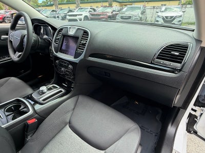 2023 Chrysler 300 Touring