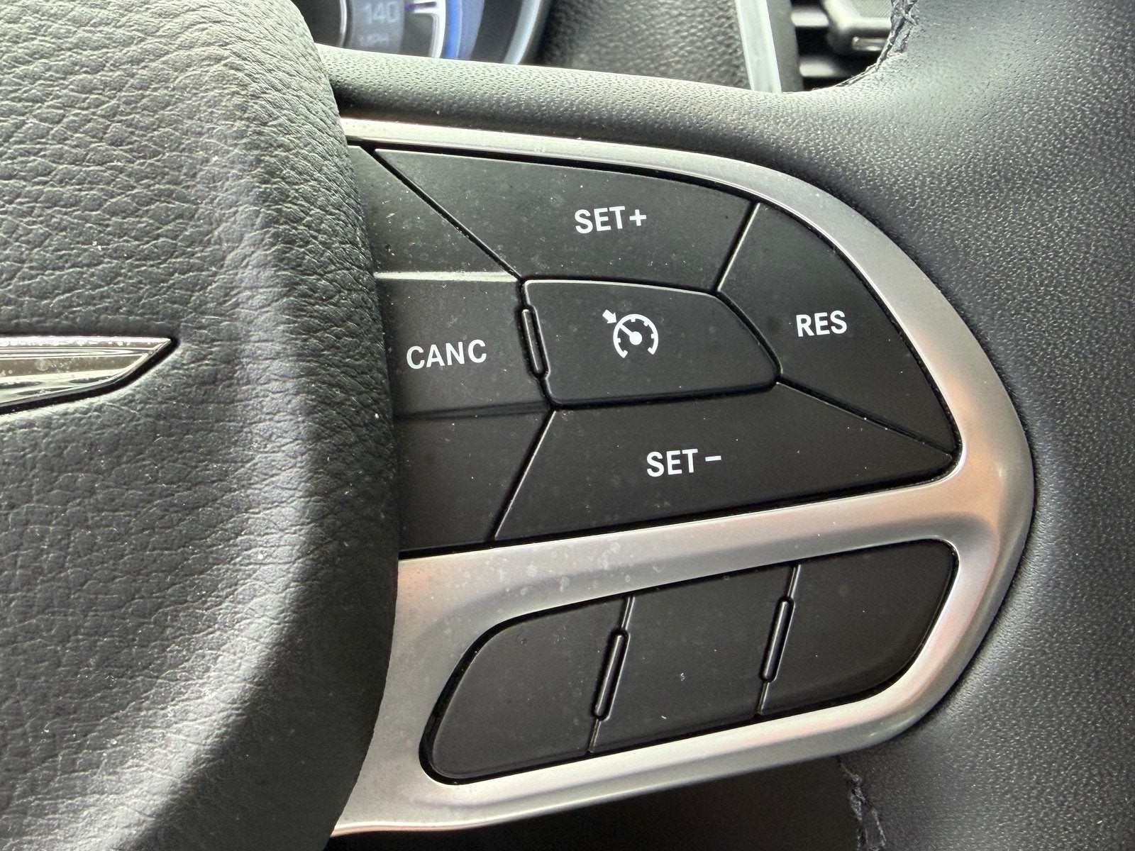 2023 Chrysler 300 Touring