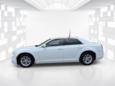 2023 Chrysler 300 Touring