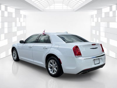 2023 Chrysler 300 Touring