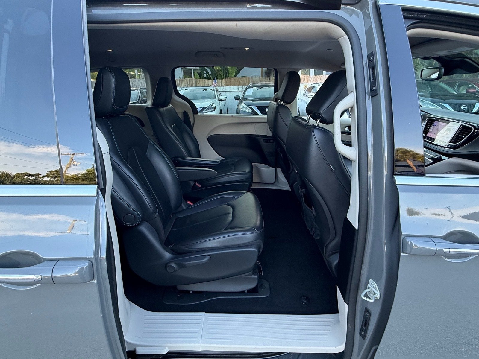 2021 Chrysler Pacifica Hybrid Touring L