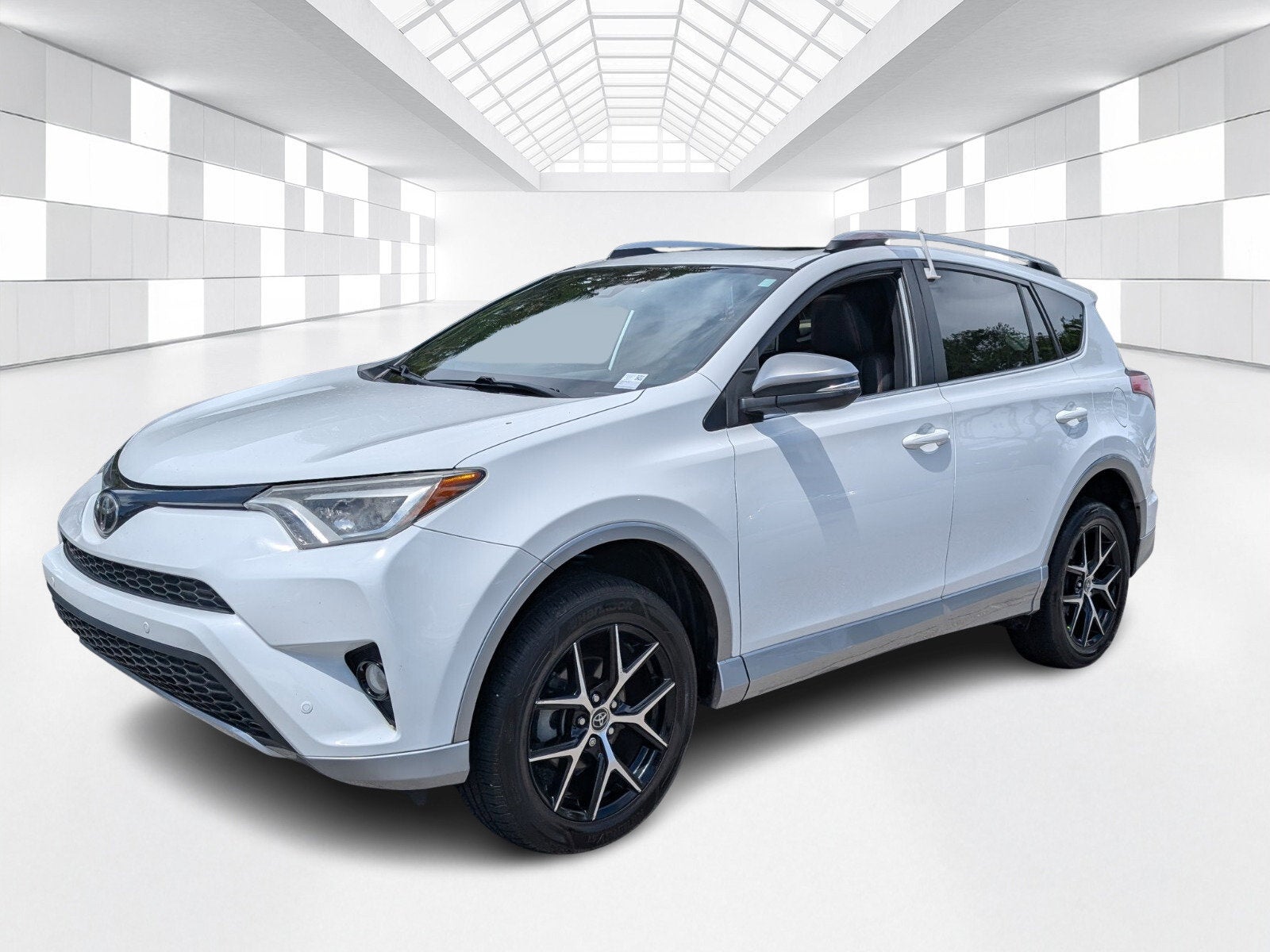 2017 Toyota RAV4 SE