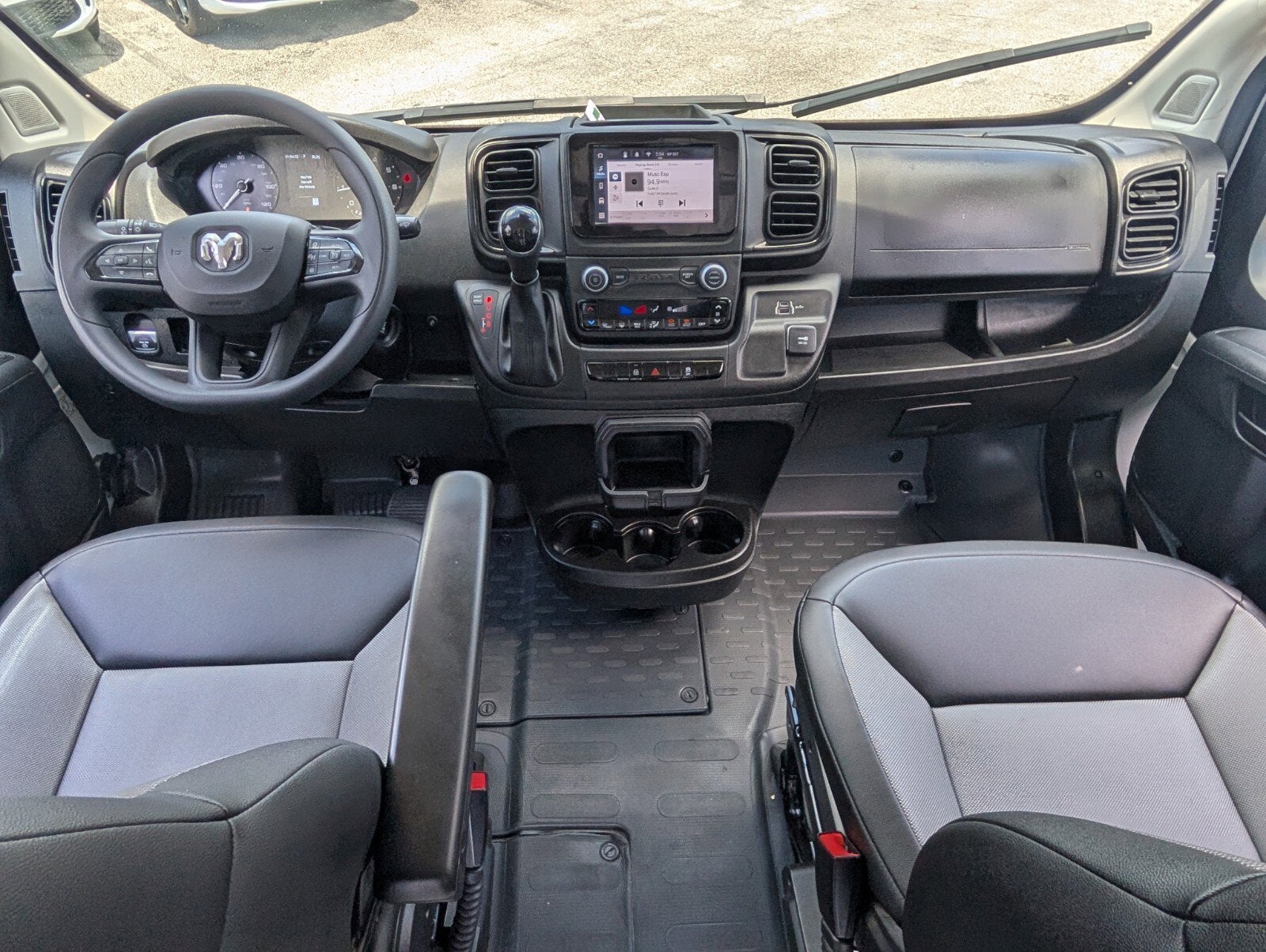 2026 RAM ProMaster Cargo Van Tradesman