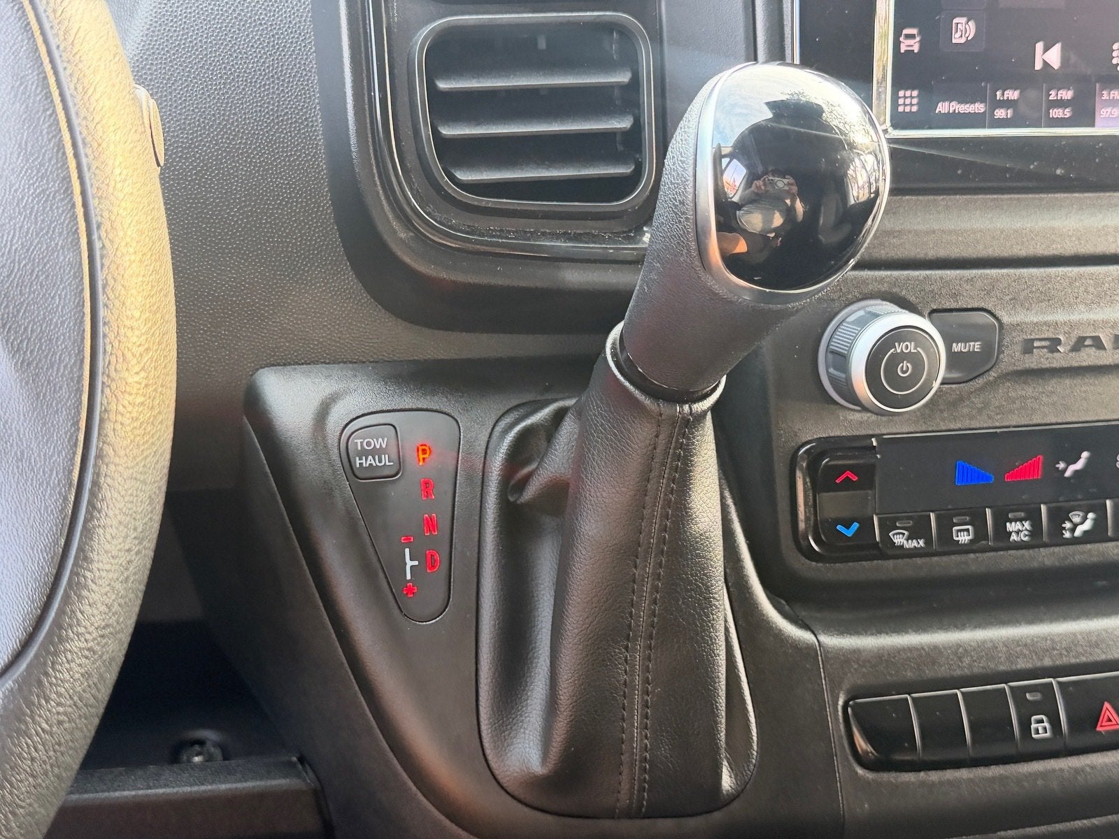 2025 RAM ProMaster Cargo Van Tradesman