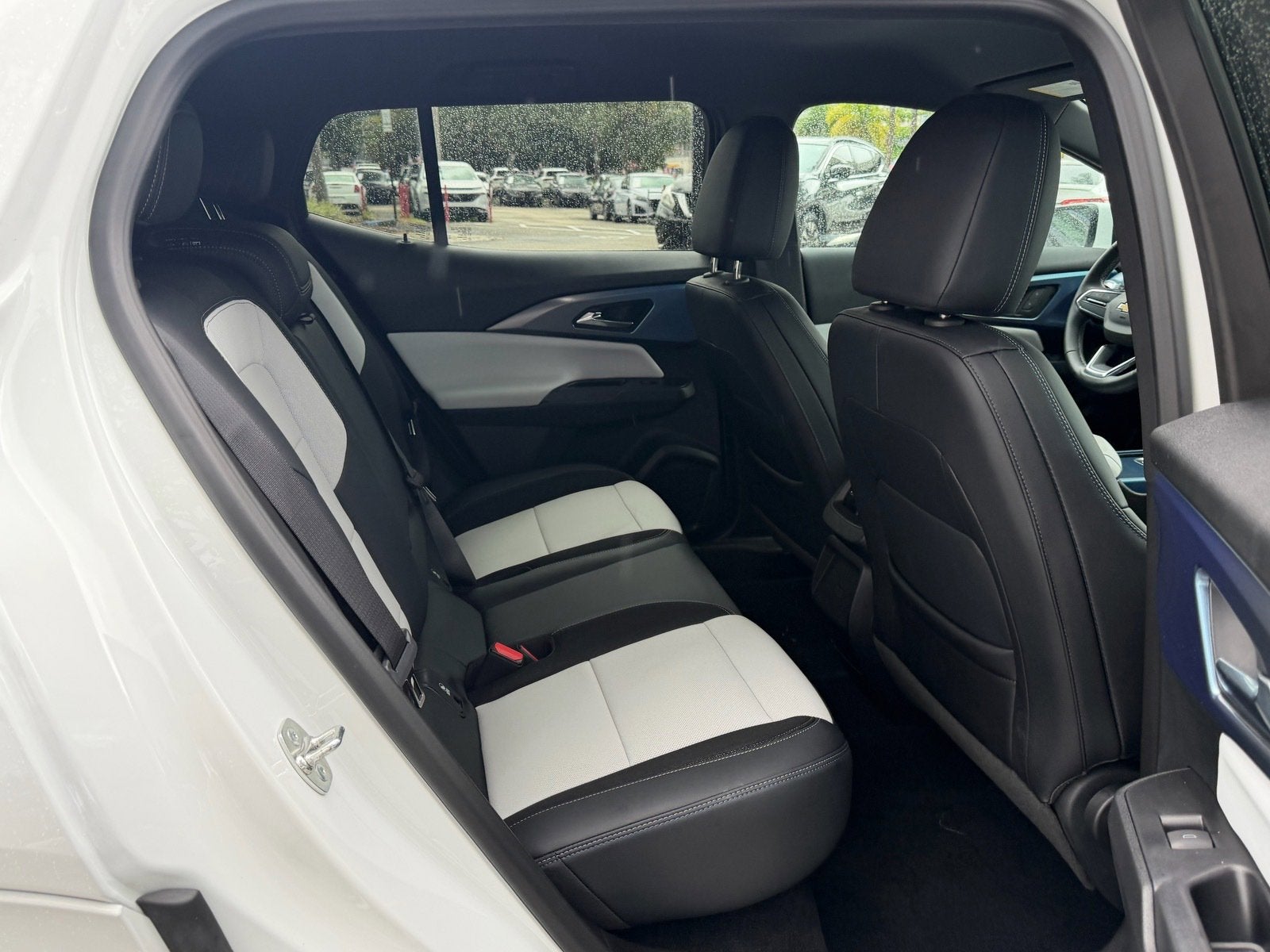 2024 Chevrolet Equinox EV LT