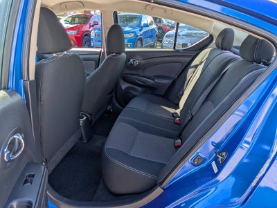 2015 Nissan Versa SV