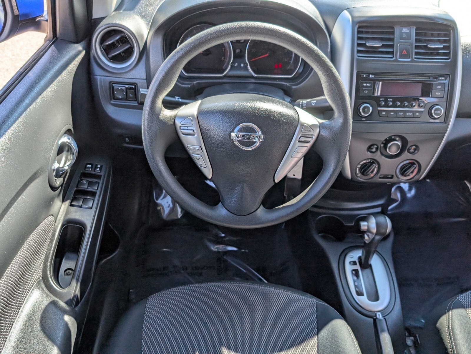 2015 Nissan Versa SV