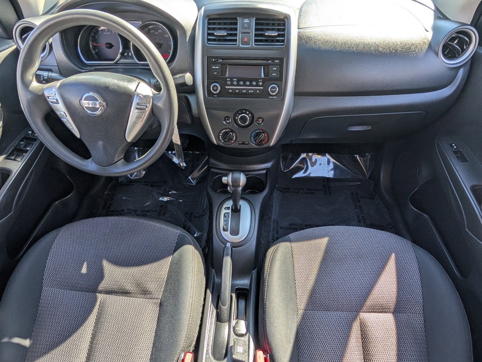 2015 Nissan Versa SV