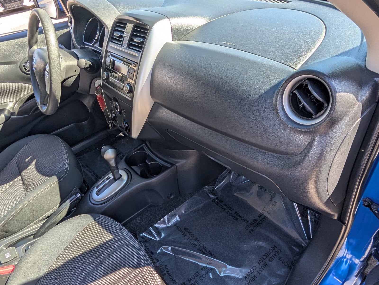 2015 Nissan Versa SV