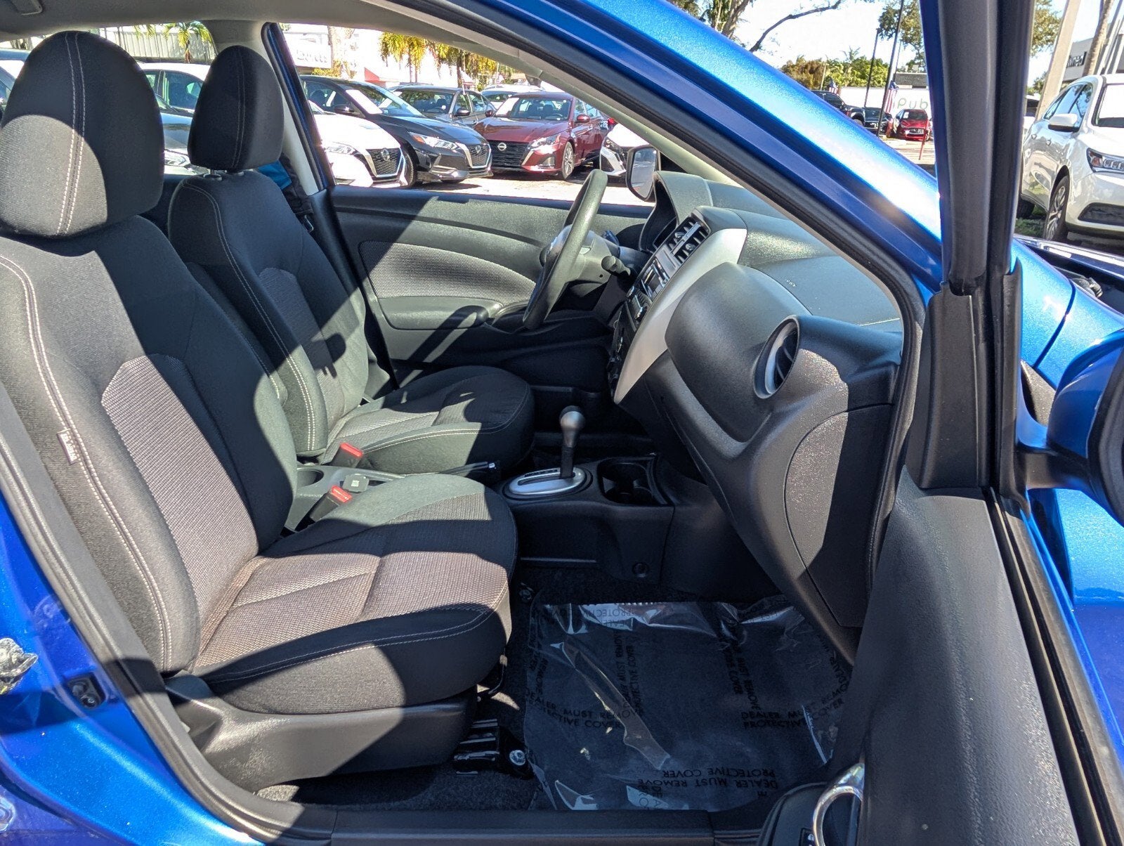 2015 Nissan Versa SV