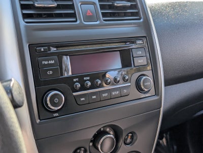 2015 Nissan Versa SV