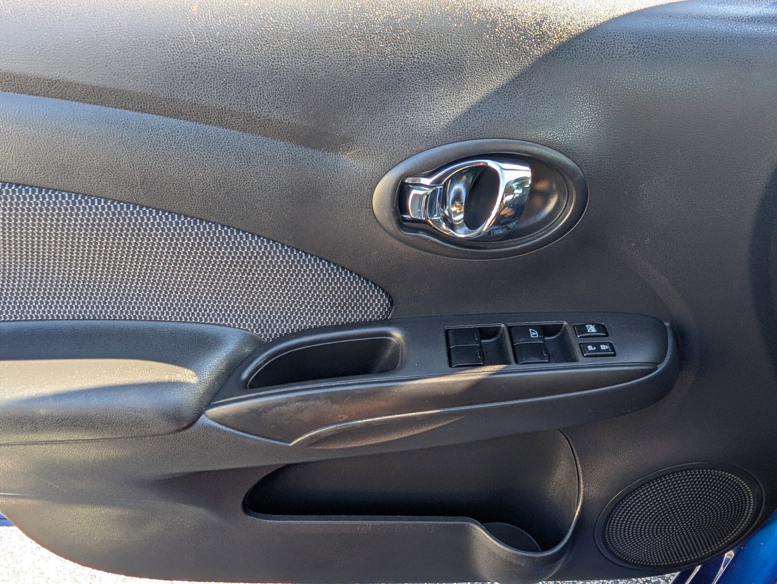 2015 Nissan Versa SV