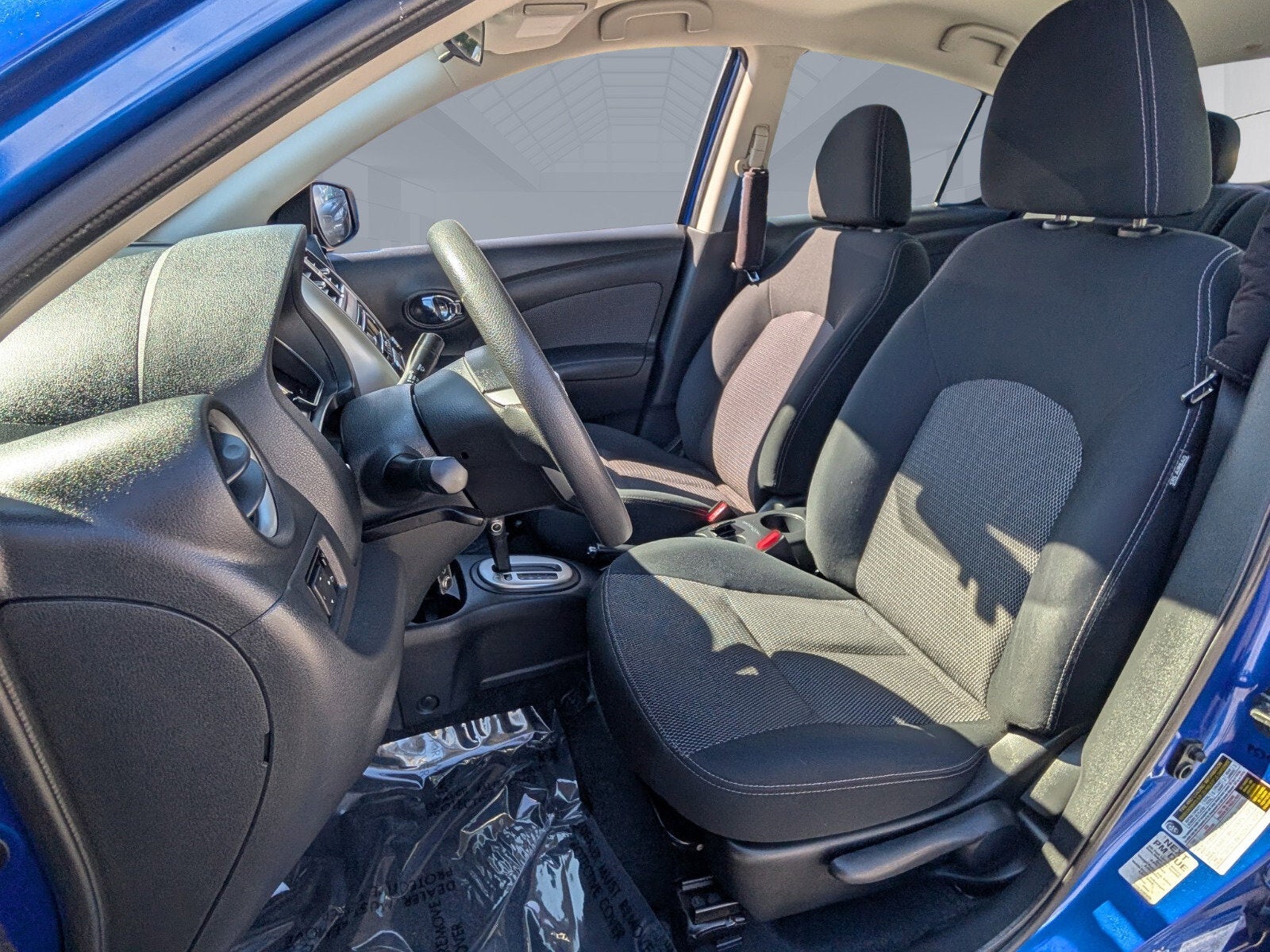 2015 Nissan Versa SV