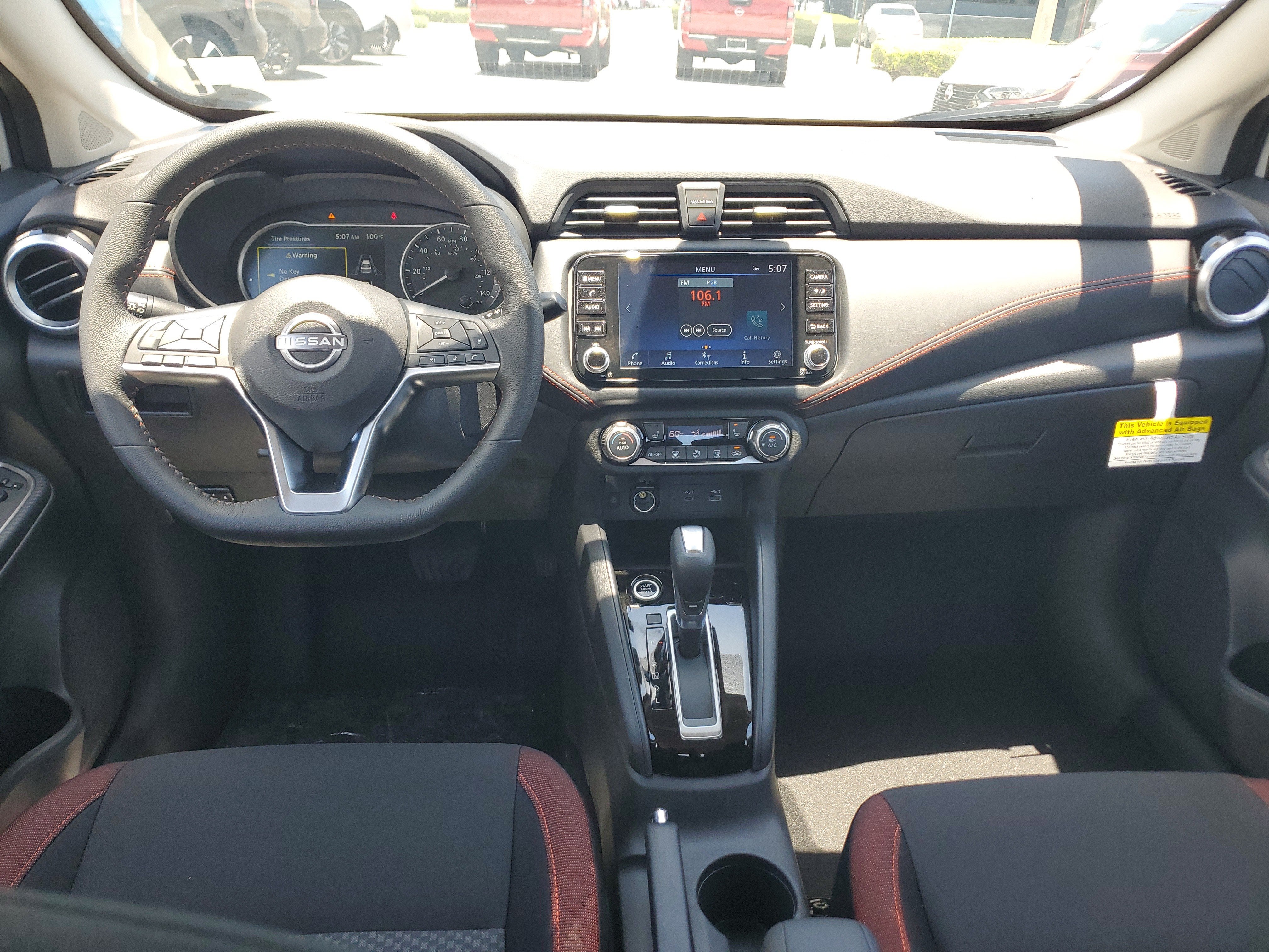2025 Nissan Versa SR