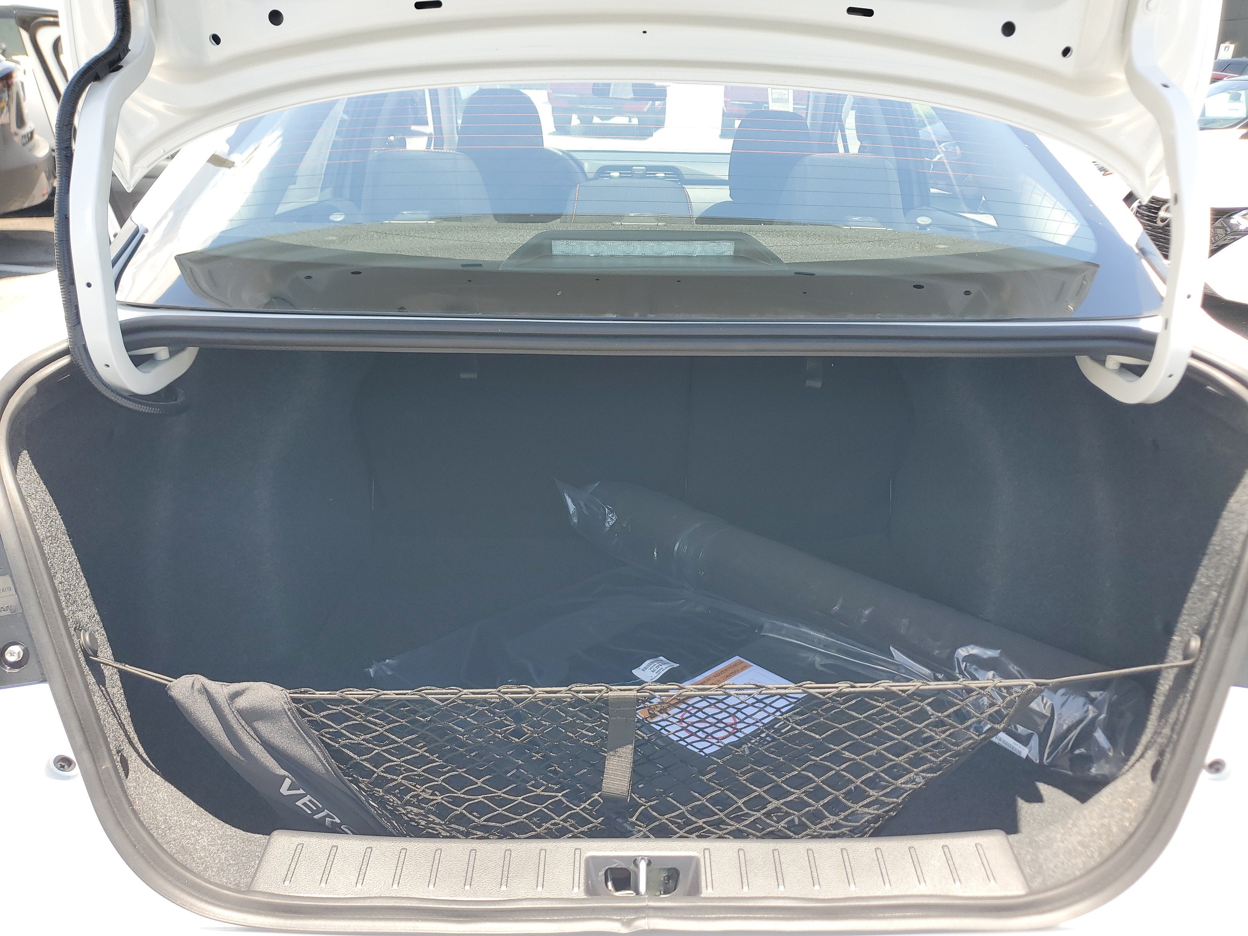 2025 Nissan Versa SR