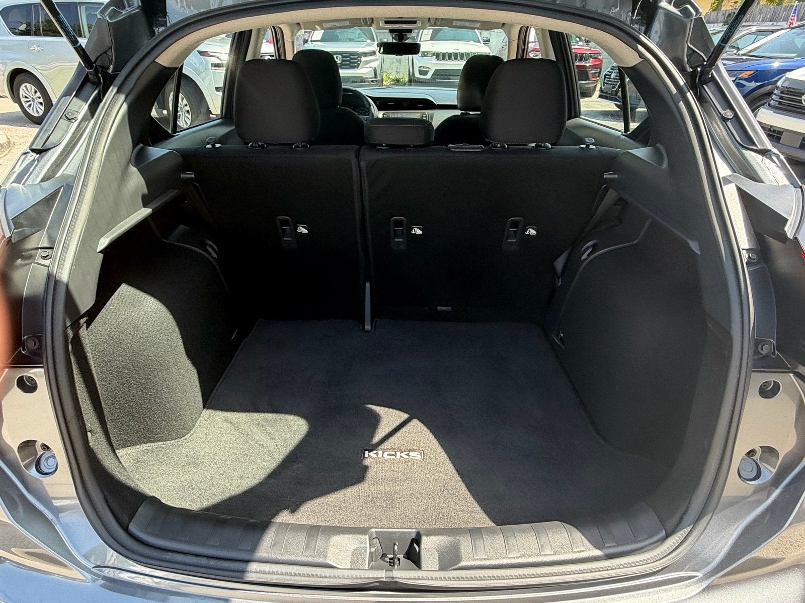 2024 Nissan Kicks SV