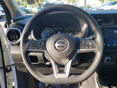 2023 Nissan Kicks SV
