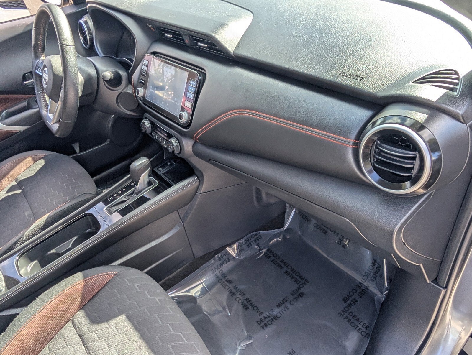 2023 Nissan Kicks SR