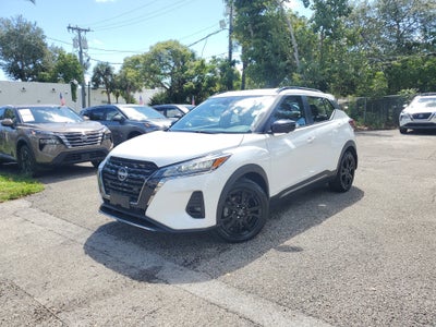 2023 Nissan Kicks SR