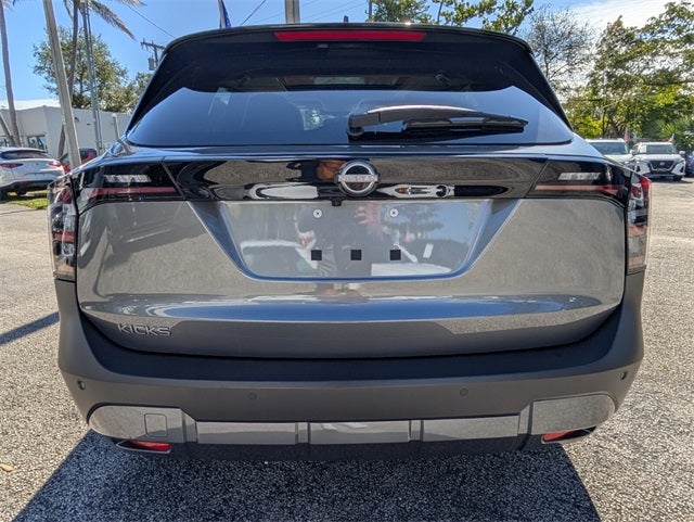 2025 Nissan Kicks SV