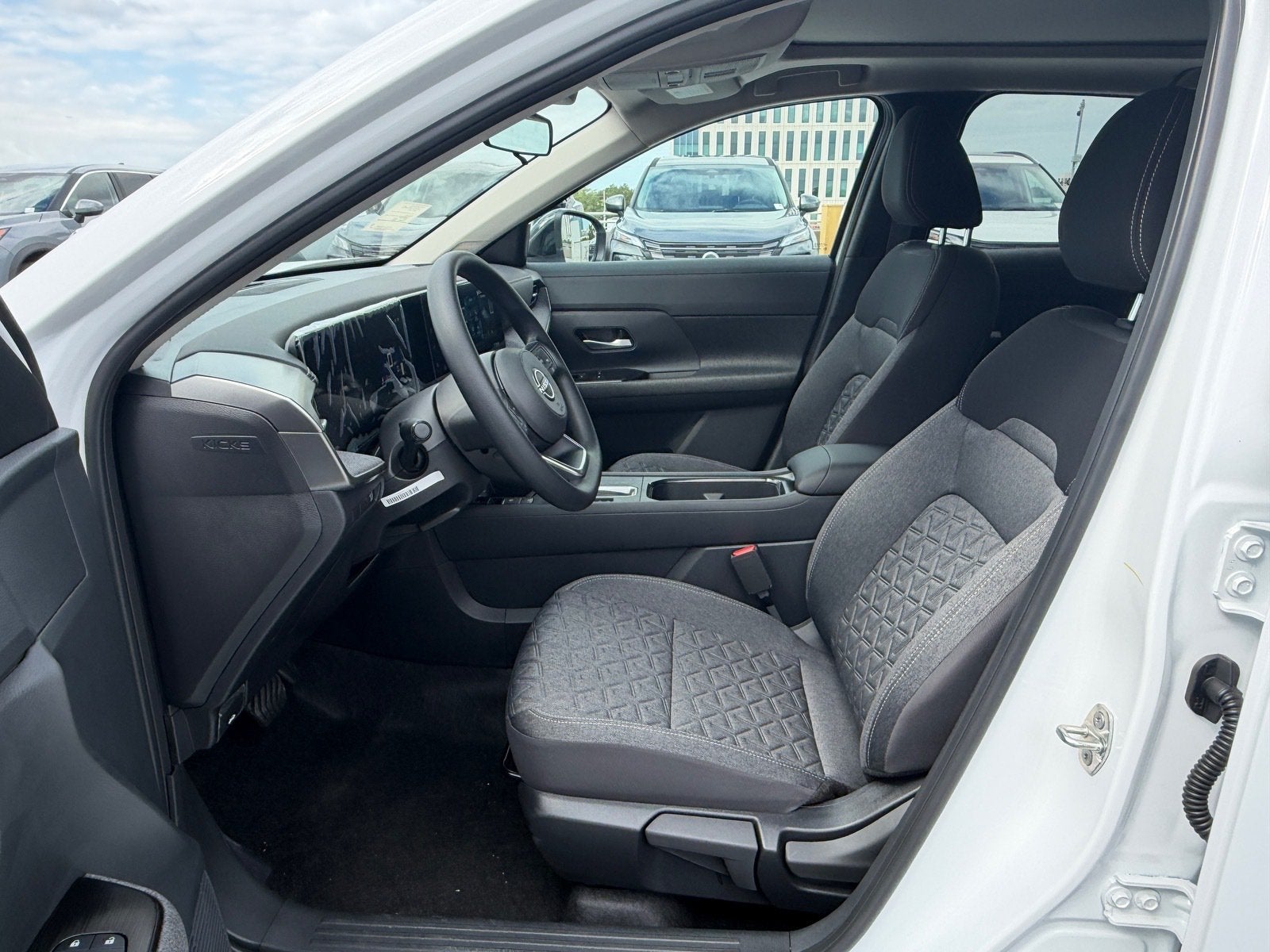 2027 Nissan Kicks SV