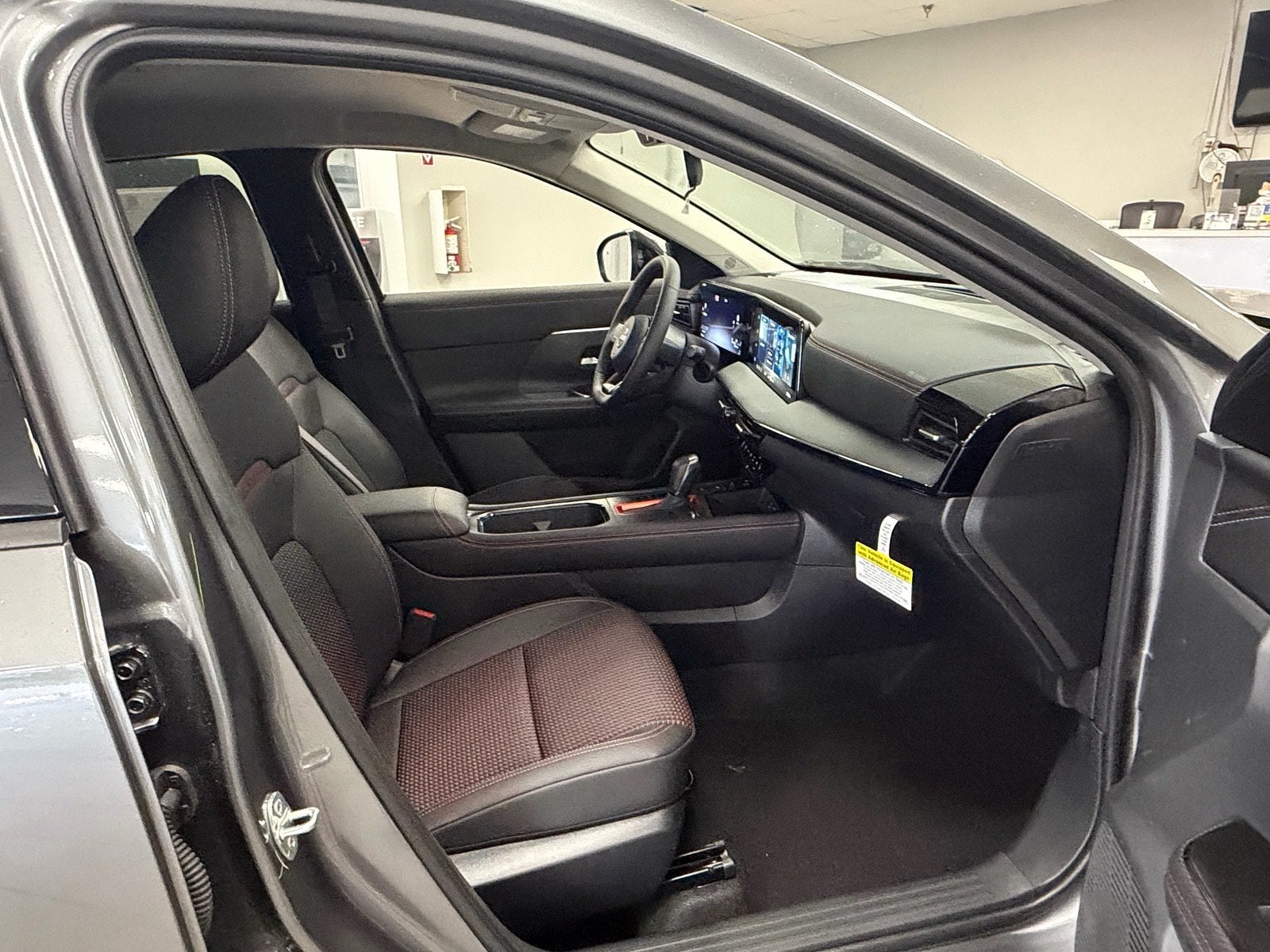 2027 Nissan Kicks SR