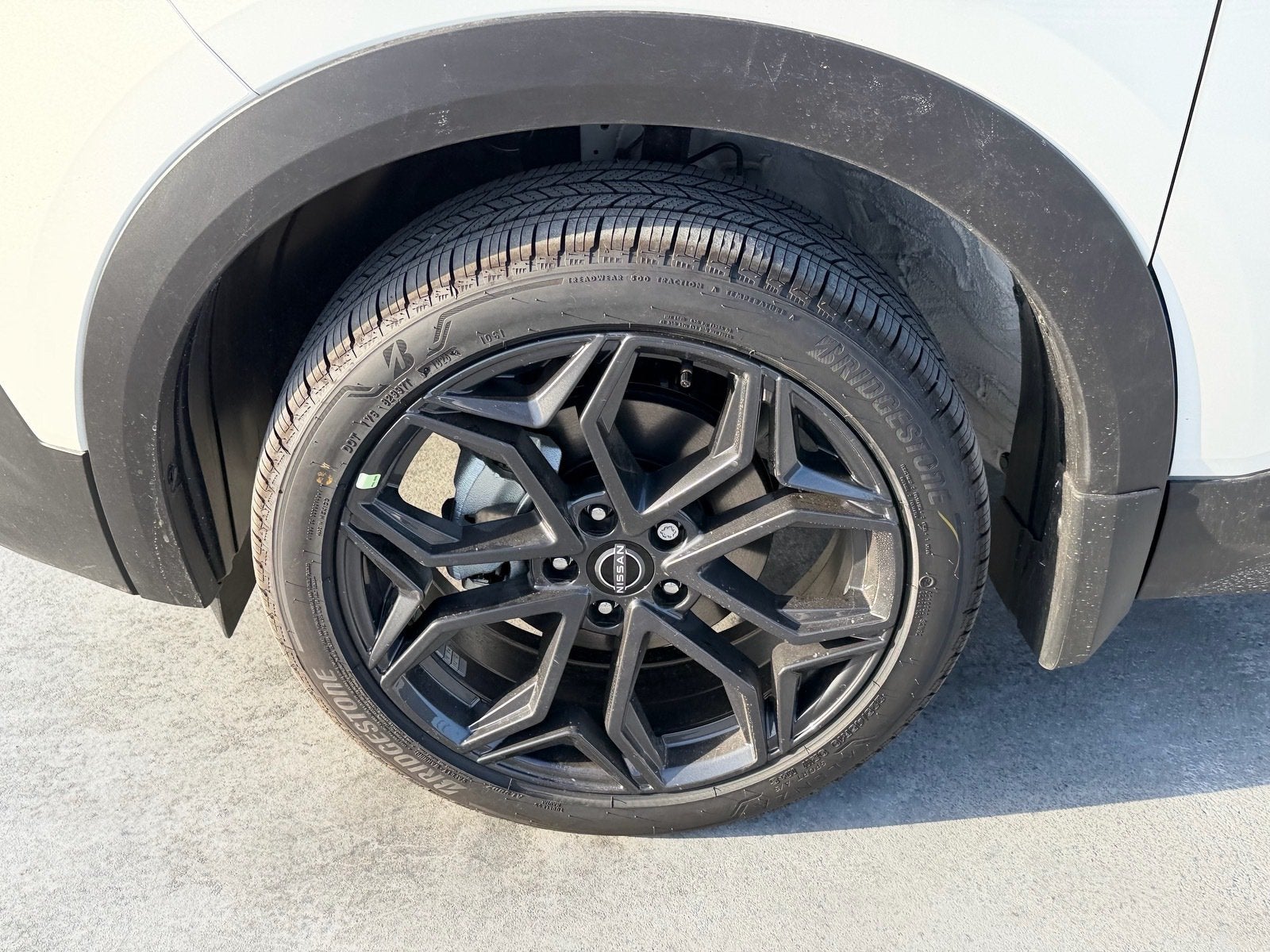 2027 Nissan Kicks SR