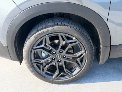 2027 Nissan Kicks SR