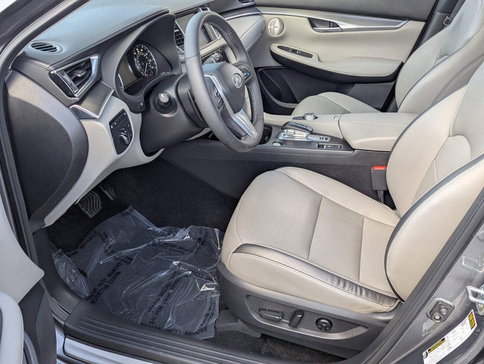 2023 INFINITI QX50 LUXE