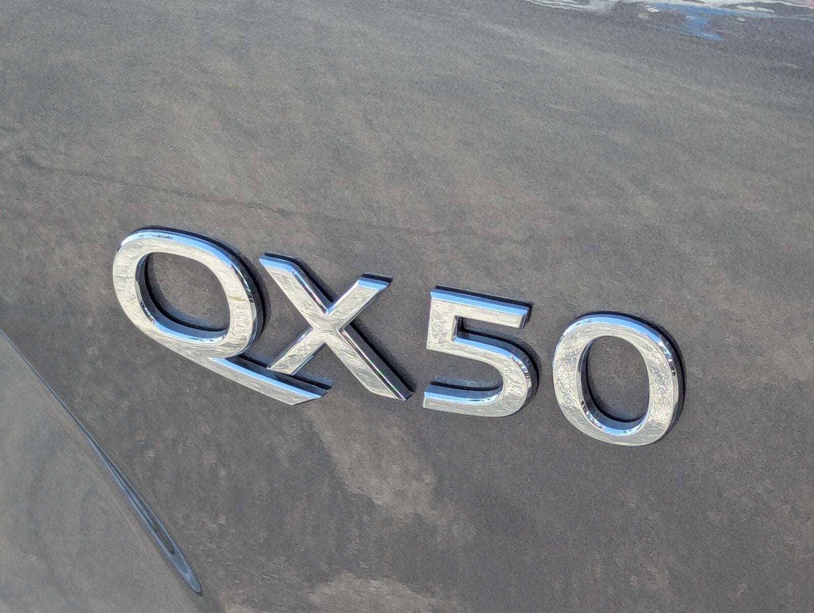 2023 INFINITI QX50 LUXE