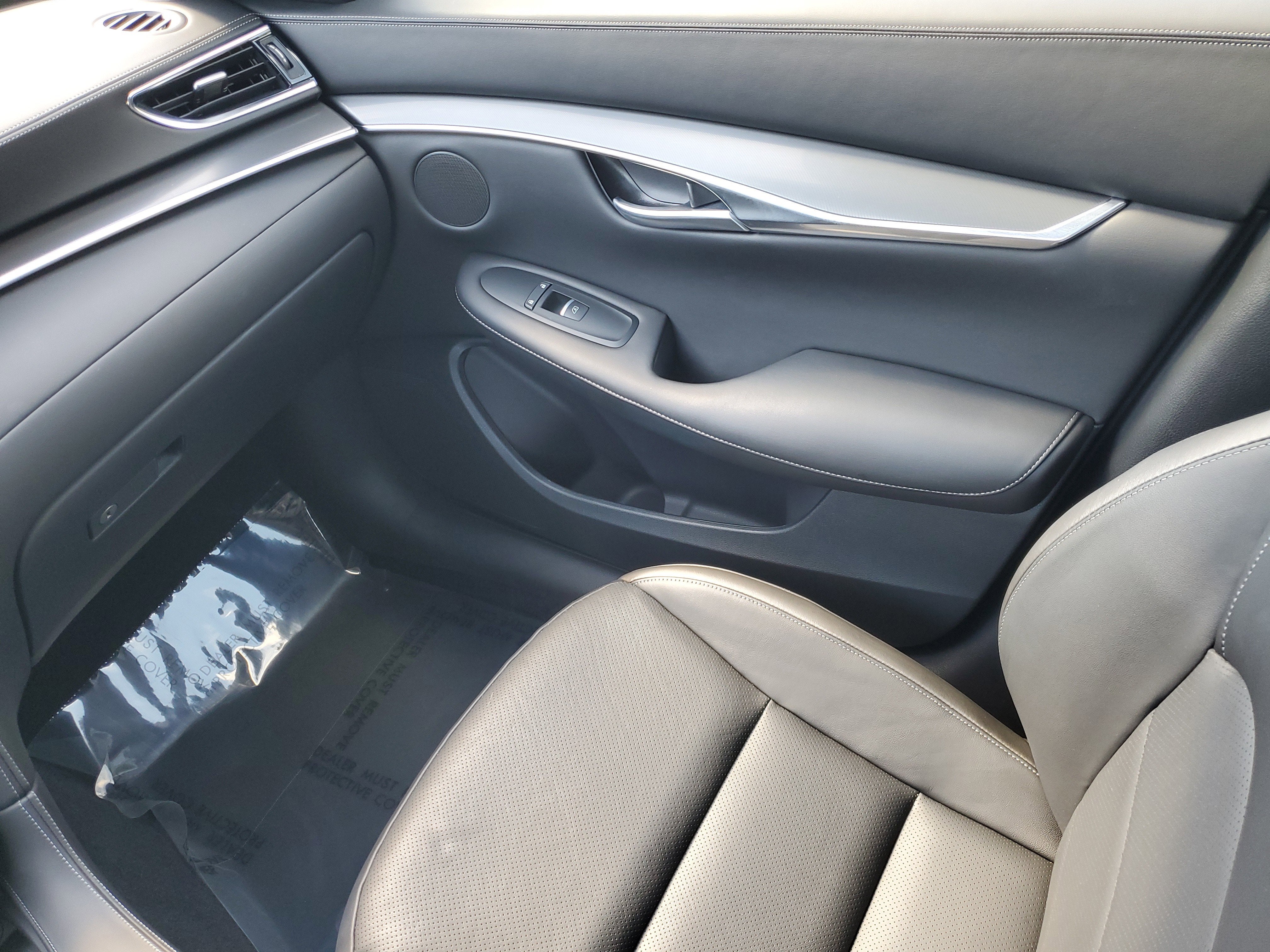 2024 INFINITI QX50 LUXE