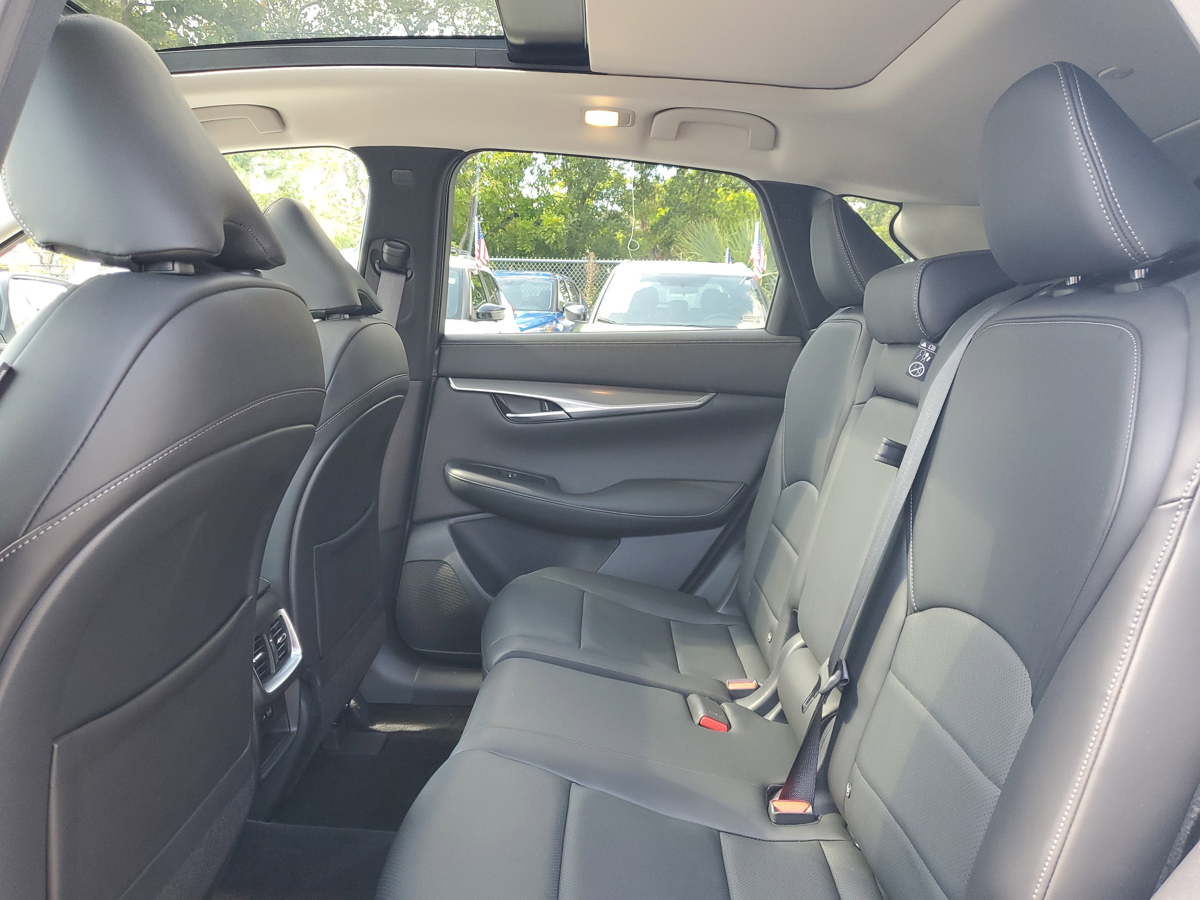 2024 INFINITI QX50 LUXE