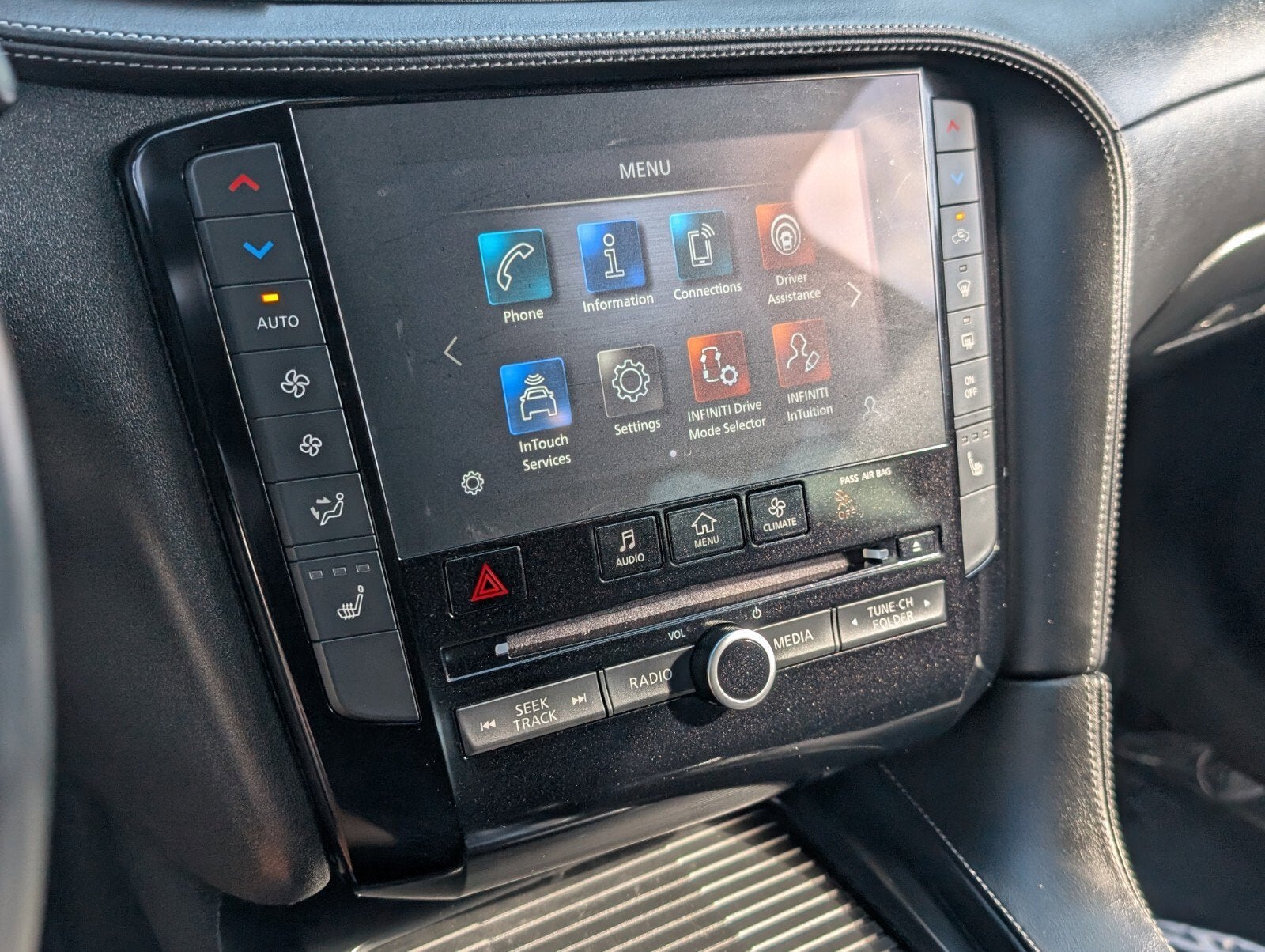 2021 INFINITI QX50 LUXE