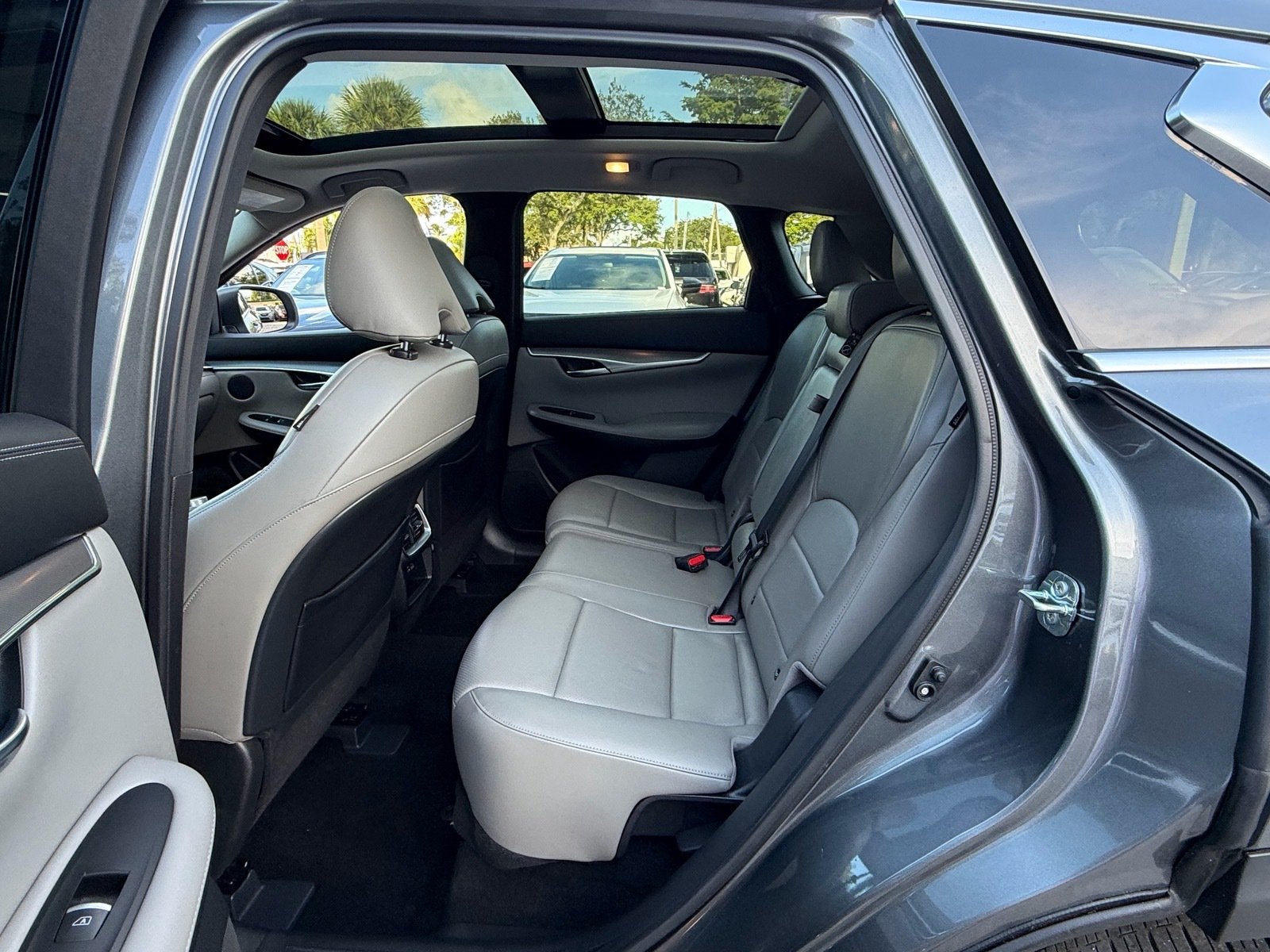 2023 INFINITI QX50 LUXE