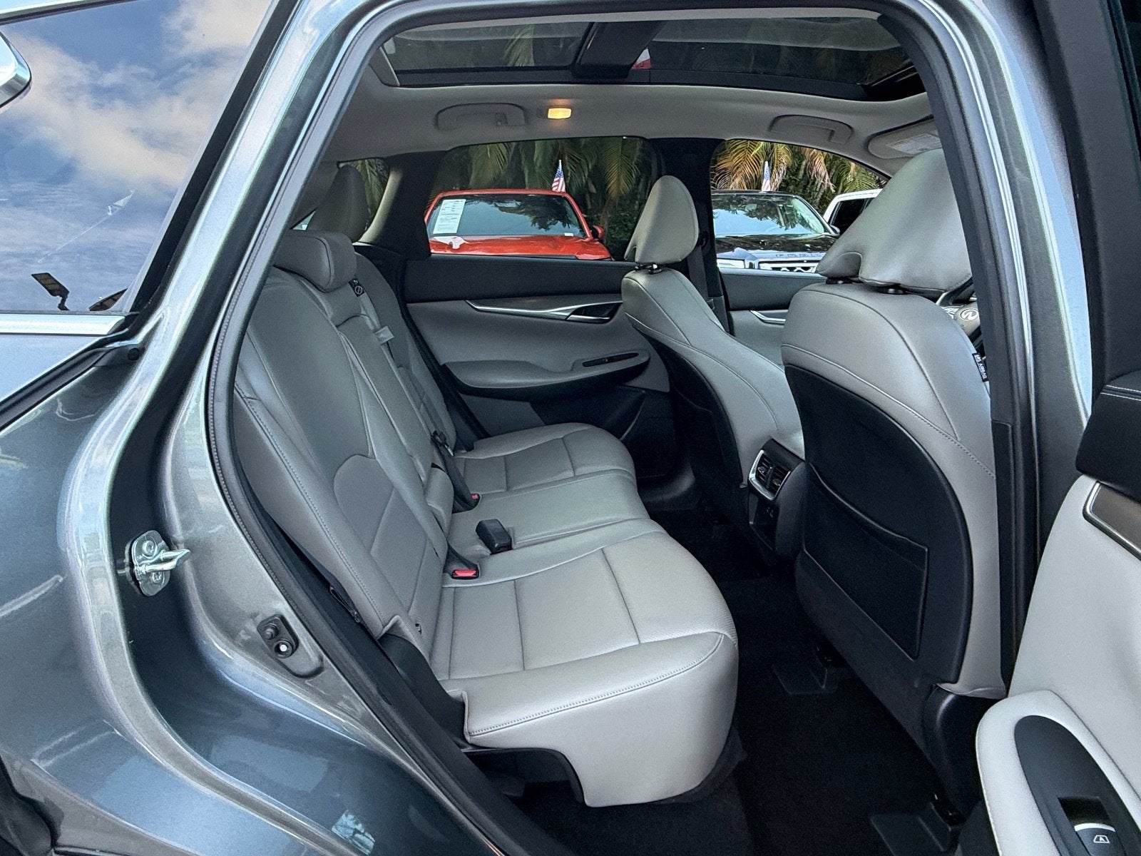 2023 INFINITI QX50 LUXE