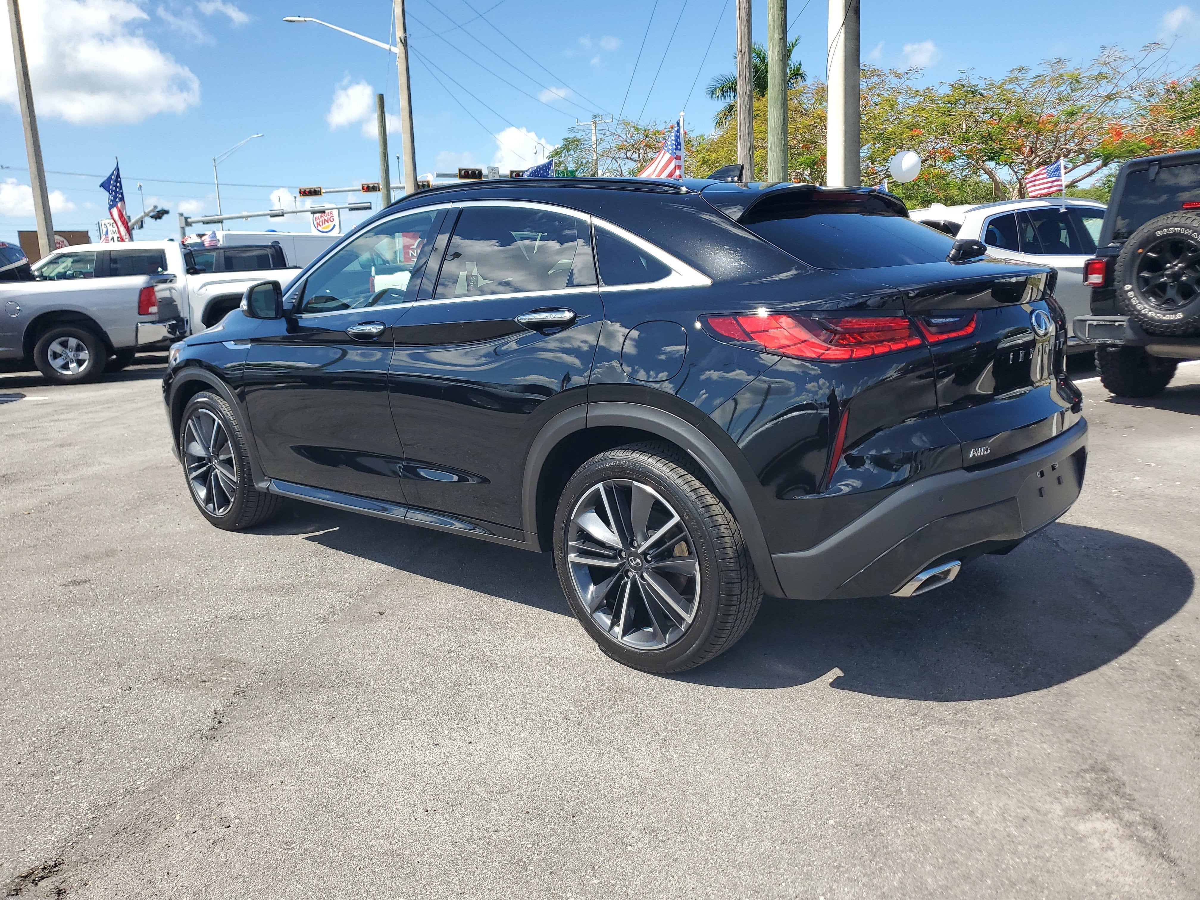 2025 INFINITI QX55 LUXE