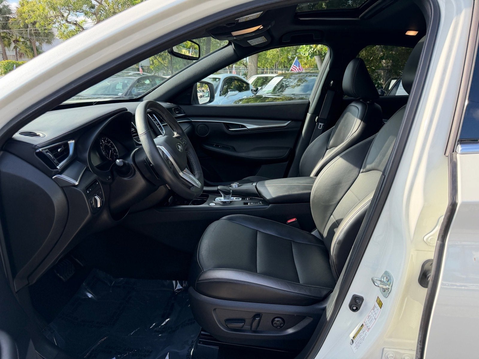 2023 INFINITI QX55 LUXE