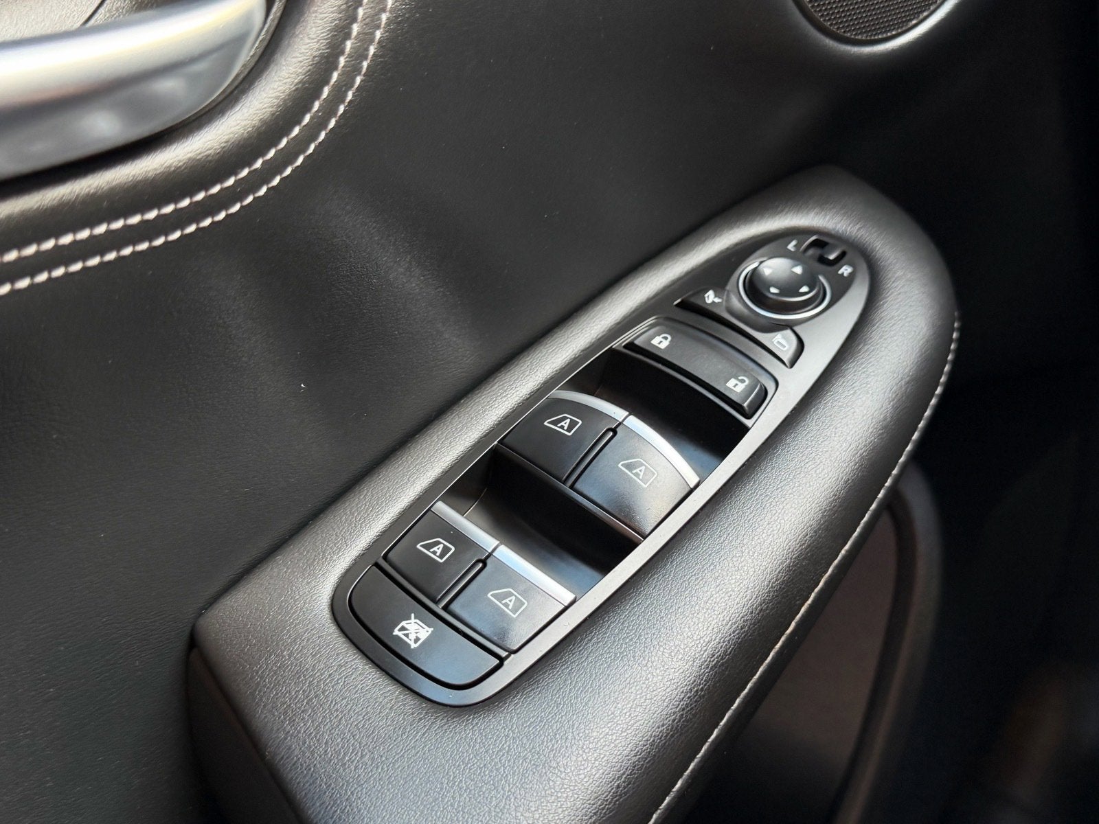 2023 INFINITI QX55 LUXE