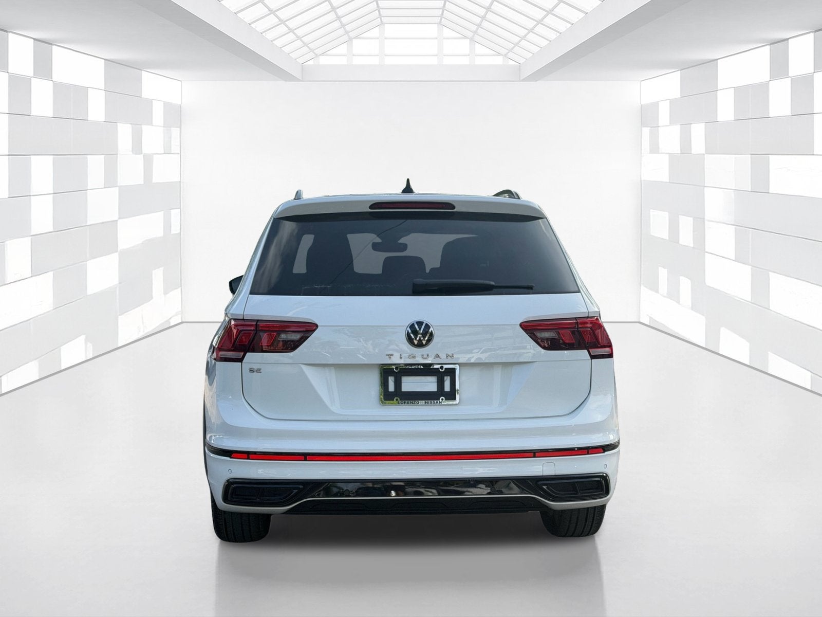 2022 Volkswagen Tiguan SE R-Line Black