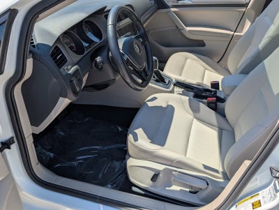 2017 Volkswagen Golf Wolfsburg Edition