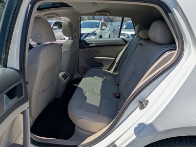 2017 Volkswagen Golf Wolfsburg Edition
